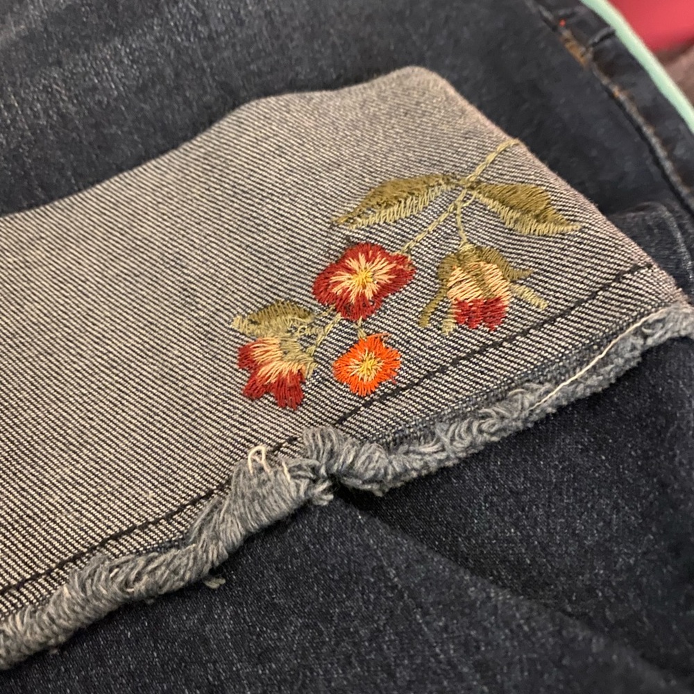 Earl Jeans